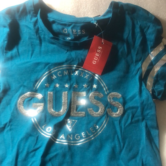 Guess small t shirts. -Color Dark Lagoon - Picture 3 of 12